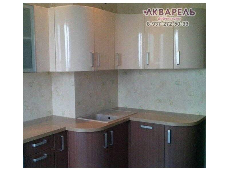 угловая кухня в пластике в Нижнем Тагиле