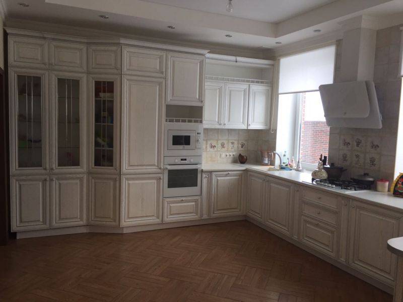 классическая белая кухня в Нижнем Тагиле