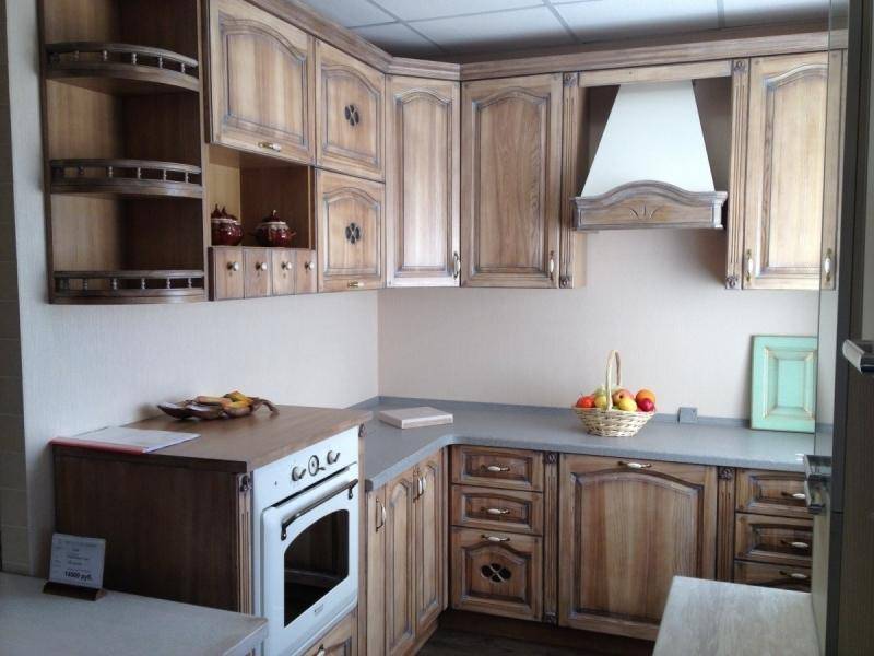 кухня из массива ясеня с двойной патиной в Нижнем Тагиле