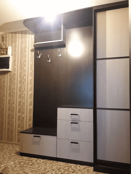 компактная прихожая в Нижнем Тагиле