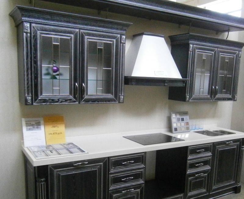 классическая угловая кухня в Нижнем Тагиле
