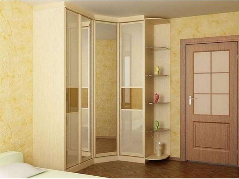 шкаф - купе угловой с зеркалом в Нижнем Тагиле