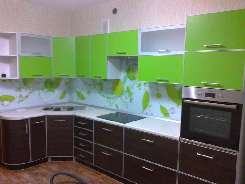 угловая кухня в Нижнем Тагиле