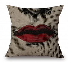 подушка с портретом лины пьеро форназетти red lips в Нижнем Тагиле